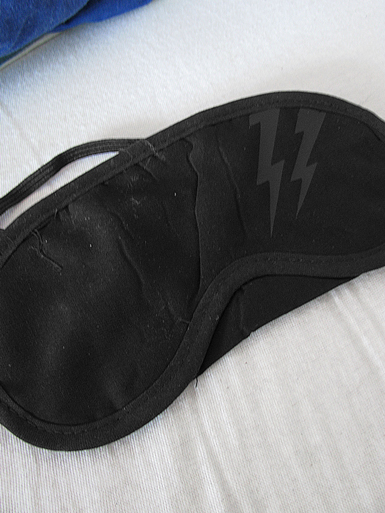 Flash [DREAMS-OF-REVOLUTION] - sleep-mask - black on black // Photo 1